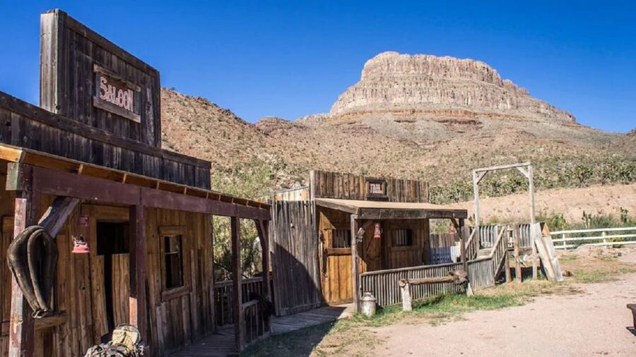 Las Vegas: Grand Canyon Ranch Tour with Horseback/Wagon Ride - Buffalo Point and the story of the buffalo