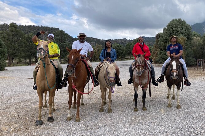 Las Vegas Horseback Riding Adventure - A short riding lesson with the wrangler
