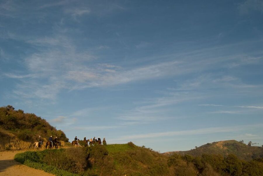 Los Angeles: 2-Hour Hollywood Trail Horseback Riding Tour - Should you book it?