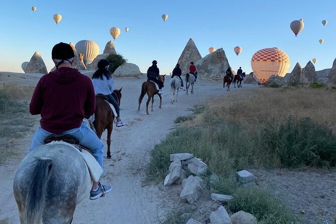 Magical horse ride with balloon in Cappadocia - Horses for Beginners and Confident Riders