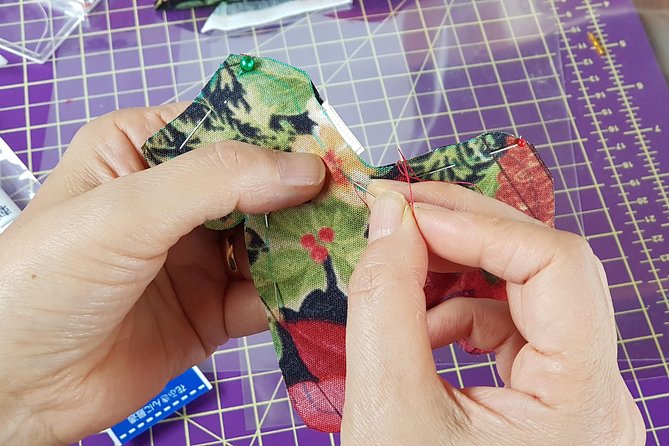 Making Jeju Pony Doll at Peaceful Seaside cafe - Warm Tea and the Value of Unscheduled Time