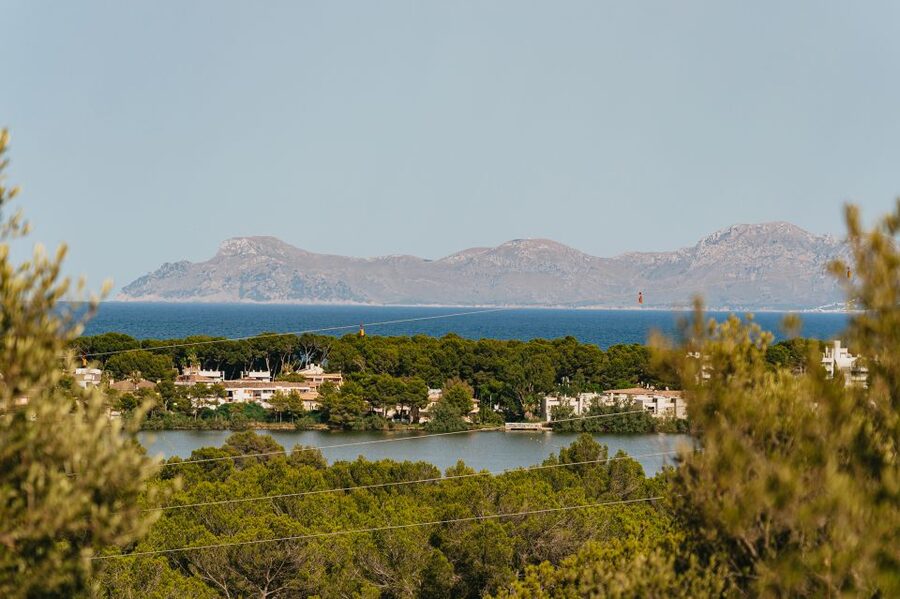Mallorca: Horseback Riding Experience with Food Options - Photos, Souvenirs, and Extra Costs