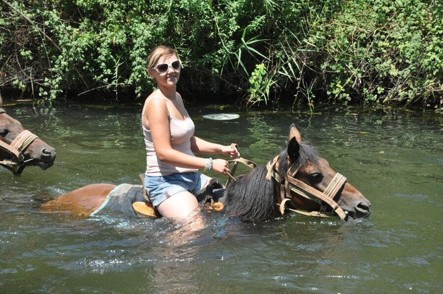 Marmaris Horseback Riding Experience - Is this suitable for a first-time rider?