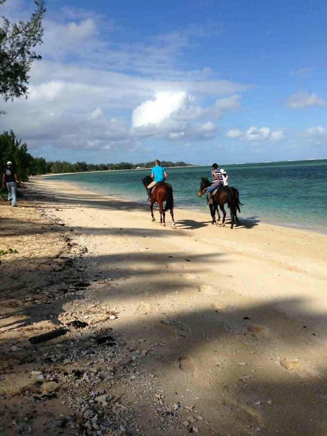 Mauritius: Horse riding on the deserted beach of Riambel - Arriving 30 minutes early at the small stable