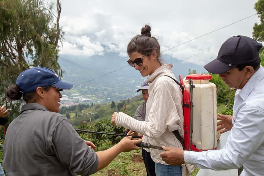 Medellin: Horseback Riding Coffee Farm Tour with Coffee Spa - The coffee spa: steam, water, and massage
