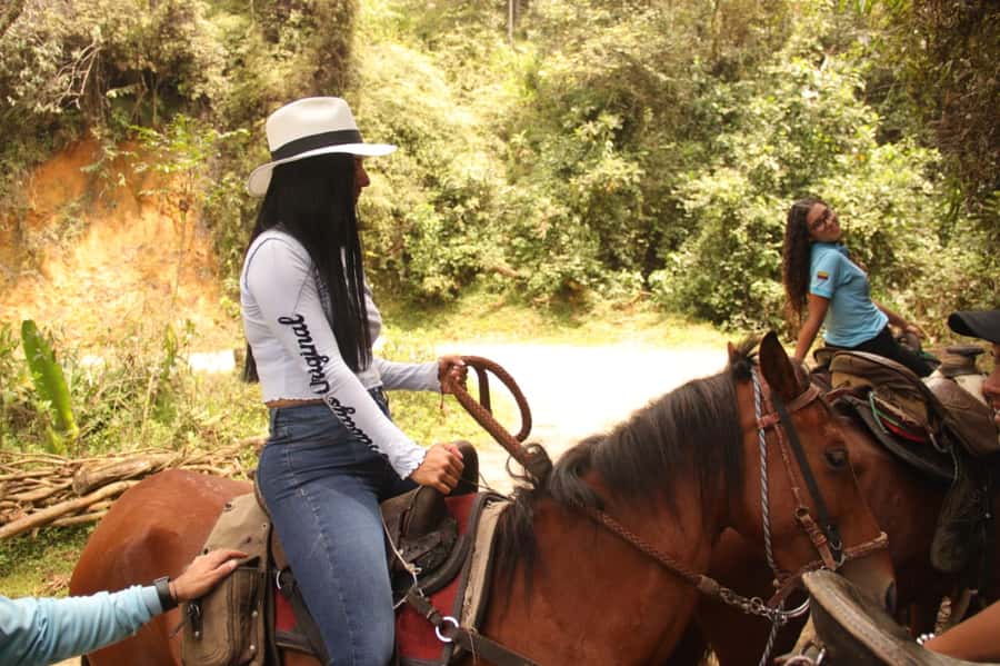 Medellin: Horseback Riding in the Medellin Mountains - Practical details that matter