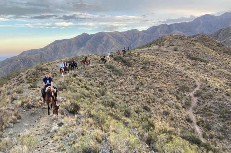 Mendoza: Sunset Horse Back Riding in the Mountains and BBQ - What makes this good for first-time riders