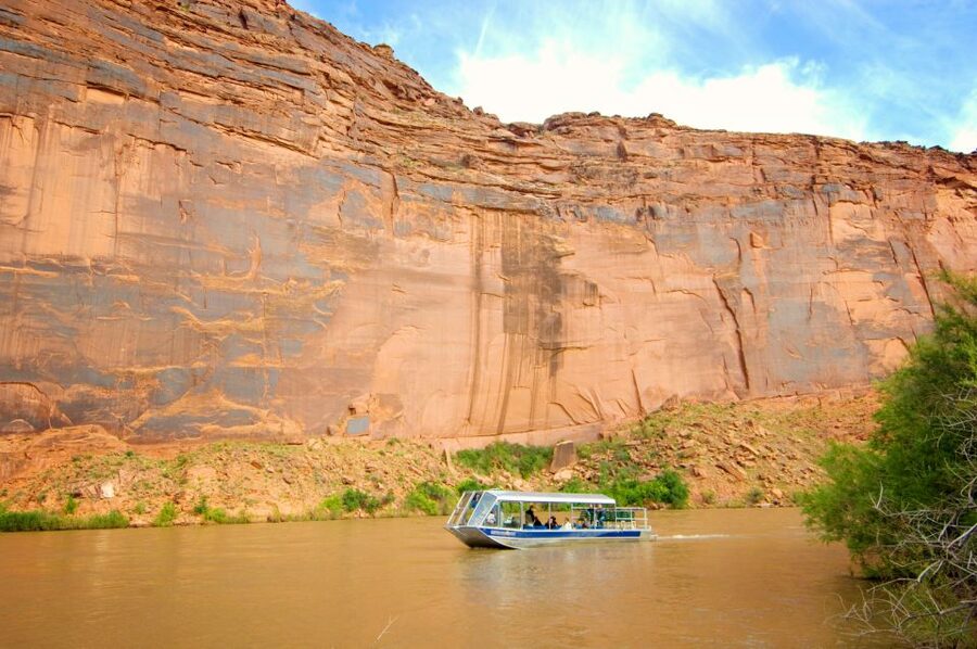 Moab: 3-Hour Jet Boat Tour to Dead Horse Point State Park - The first miles: arches, petroglyphs, and old river country