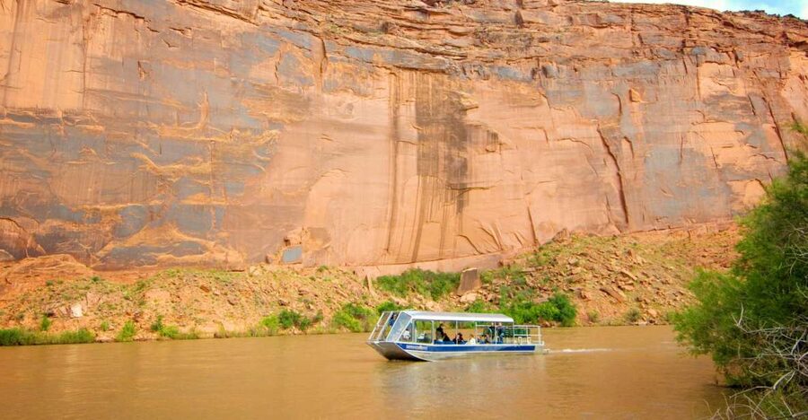 Moab: 3-Hour Jet Boat Tour to Dead Horse Point State Park - Intrepid Potash and the working Colorado River