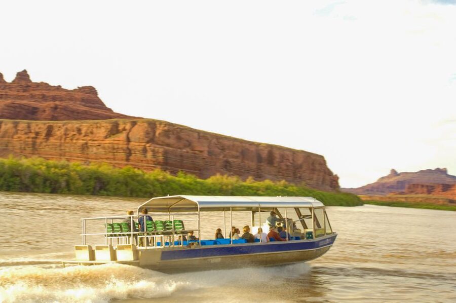 Moab: 3-Hour Jet Boat Tour to Dead Horse Point State Park - Base Camp and the approach to Dead Horse Point