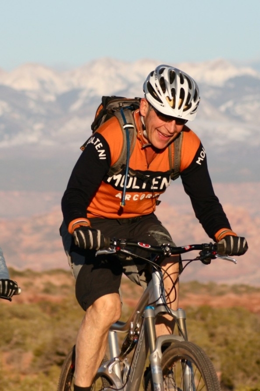 Moab: Dead Horse Point Singletrack Mountain Biking Tour - Who should book this ride?