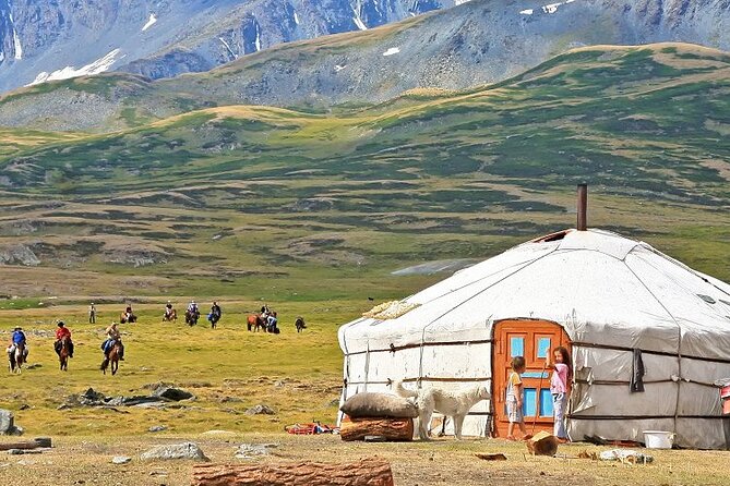 Mongolia Nomad Trek • On-Foot & Horseback ~ 15 Day - Starting gently in Ulaanbaatar