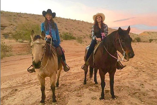 Morning Horseback Ride with Breakfast from Las Vegas - A 1.5-hour ride through rough desert country