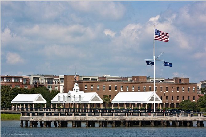 Myrtle Beach to Charleston with Horse & Carriage Ride, Harbor Cruise, Boone Hall - Seeing Charleston by horse-drawn carriage