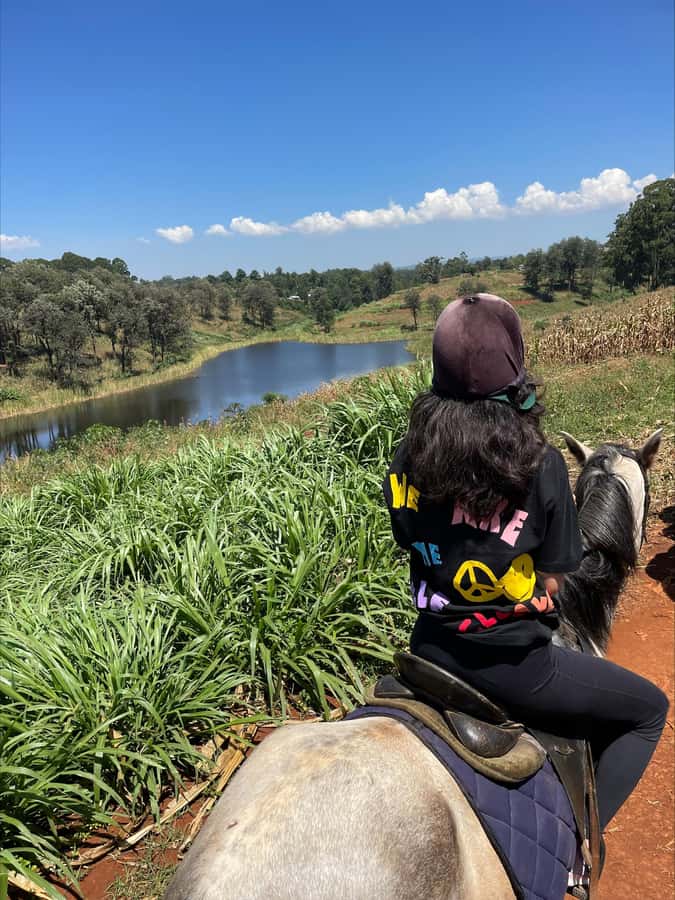 Nairobi: Horseback Riding Tour Through Maize Plantation - From New Muthaiga stables into the countryside
