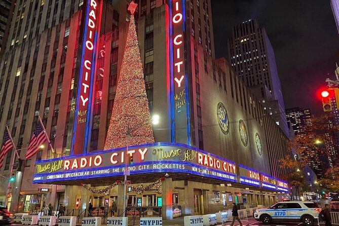 NYC Rockefeller Center Christmas Lights Horse Carriage Ride - Wollman Rink and the southern park