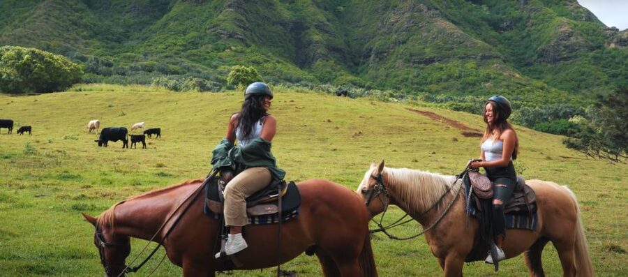 Oahu: Kualoa Hills and Valleys Horseback Riding Tour - Practical details that affect your day