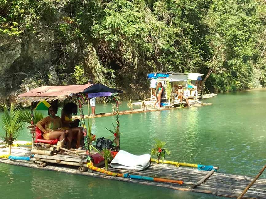 Ocho Rios : Bamboo River Rafting and HorseBack Riding - From the river to the saddle
