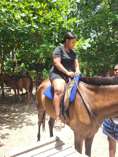 Ocho Rios : Bamboo River Rafting and HorseBack Riding - Horseback riding along the Jamaican coast