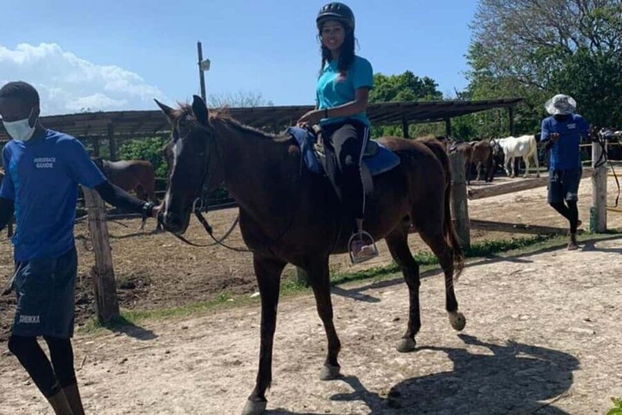Ocho Rios: Horseback Riding in the Ocean and Bamboo Rafting - Beach time after the riding