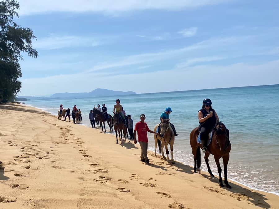 Phuket: Kamala Beach Horse Riding Activity - Practical tips for a smoother ride