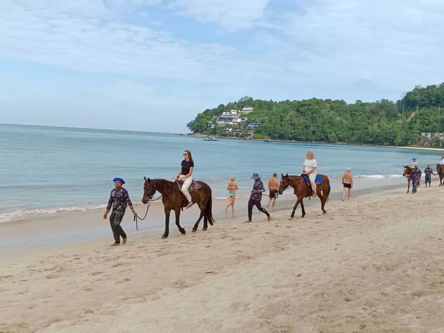 Phuket: Kamala Beach Horse Riding Activity - Photo opportunities, especially for solo riders