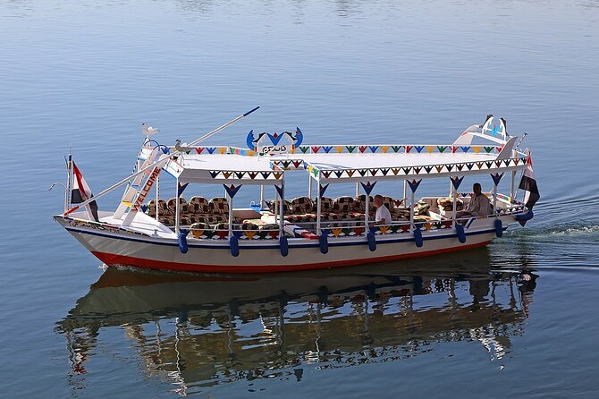 Private City Tour One Hour By Horse Carriage & 1 hour River Nile boat tour-Luxor - Luxor Temple from the city side