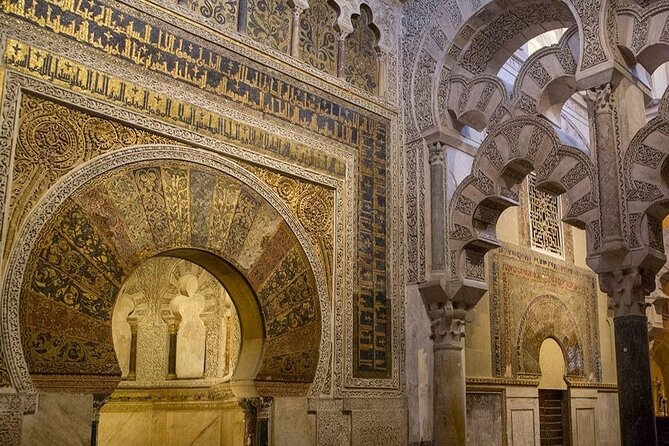 Private Cordoba & Seville Tour with a Finale Horse Carriage Ride - Real Alcazar: Seville’s Royal Showpiece