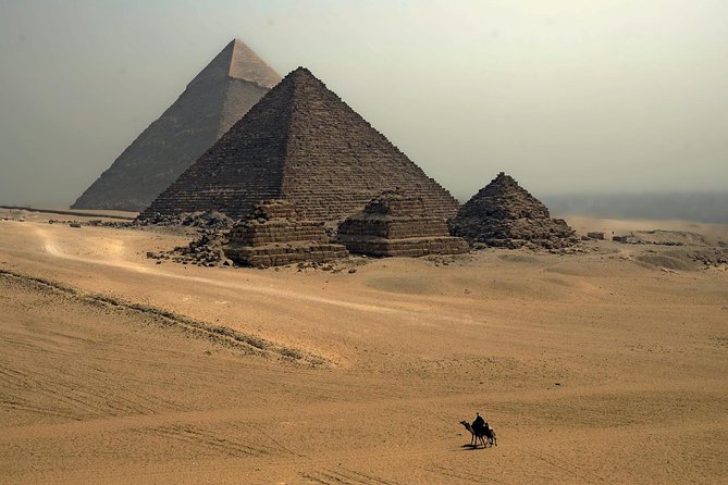 PRIVATE Half day tour to the Pyramids of Giza with Horse or Camel Riding - Reading the second pyramid and Valley Temple