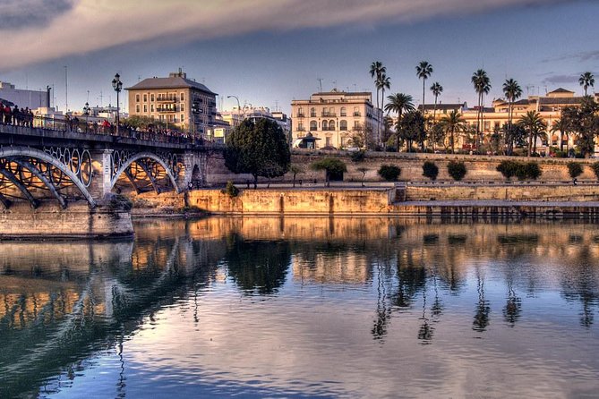 Private Horse Carriage Ride and Walking Tour of Seville - A walking tour shaped around your interests
