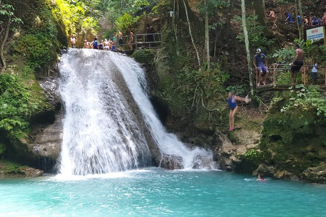 Private Tour from Montego Bay to Horse Back Riding and Bluehole - Two Jamaican adventures in one short outing