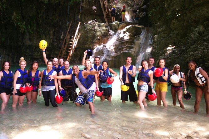 Puerto Plata: Damajagua waterfalls + Safari buggy + Horseback riding (TOP3IN1) - Walking into Damajagua’s forest