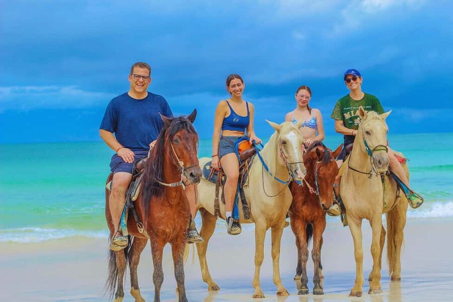 Punta Cana Horseback riding & Sunset + beach + free pick-up - Meeting the horses and getting safety instructions