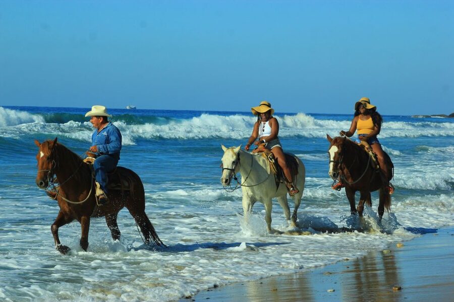 Punta de Mita/Sayulita: Horseback Riding Tour - The ranch finish: tequila, lunch, and Soruyo