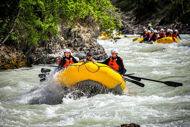 Rafting Adventure on the Kicking Horse River - What happens at the Glacier Raft Company base