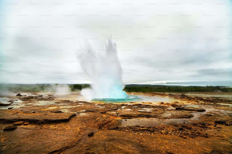 Reykjavik: Golden Circle tour, Crater & Icelandic Horses - The first drive and Icelandic horse stop