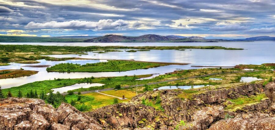 Reykjavik: Golden Circle tour, Crater & Icelandic Horses - What to bring for a comfortable day