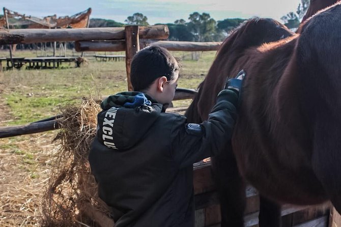 Rome : Horseback Riding with meals and wine included - Riding through the nature reserve