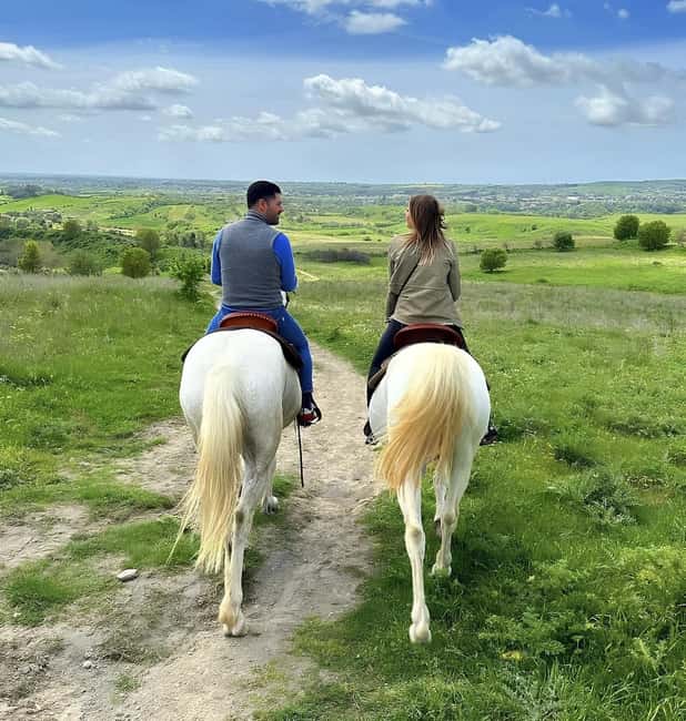 Rome: Lake Martignano Horseback Ride with Guide - FAQ