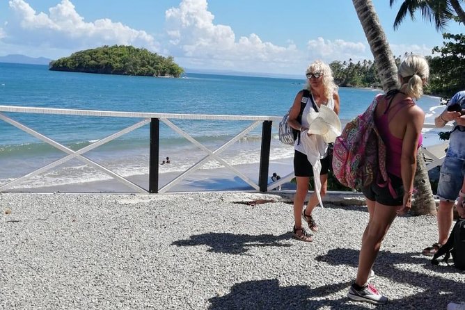 Samana, Bacardi Island Horse Limon Waterfall - El Limón Waterfall is beautiful, but the stairs matter