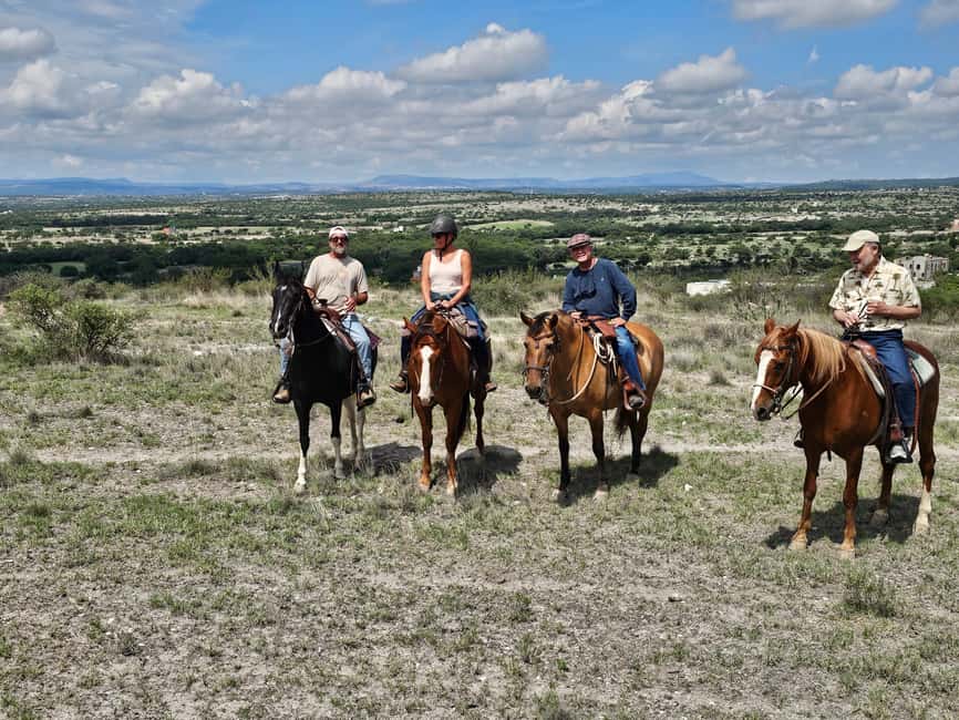 San Miguel de Allende: Horseback Riding Tour - The tienda stop and simple local hospitality
