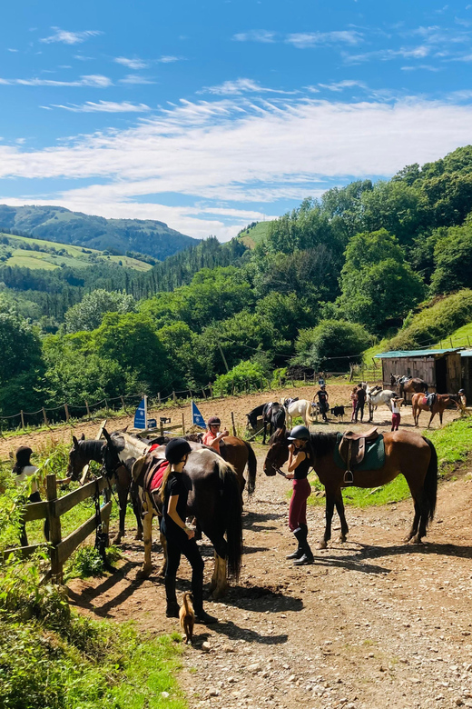 San Sebastian: Horseback Riding & Traditional Delights - A traditional meal at a mountain inn