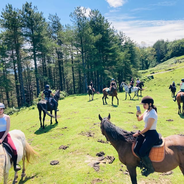 San Sebastian: Horseback Riding & Traditional Delights - Practical preparation for the day