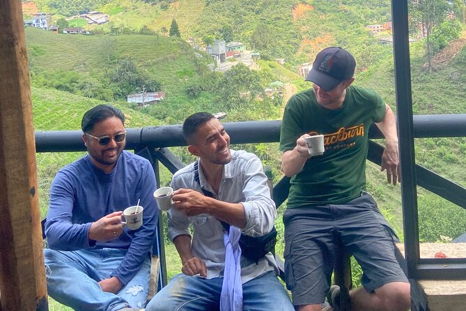 Scenic Horseback Riding in the Medellín Mountains - Weather, cancellations, and the practical fine print