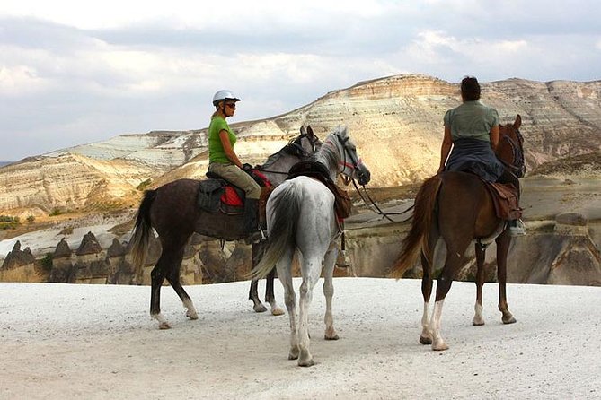 Sunset Horse Back Riding tour - Riding into the valley before sunset