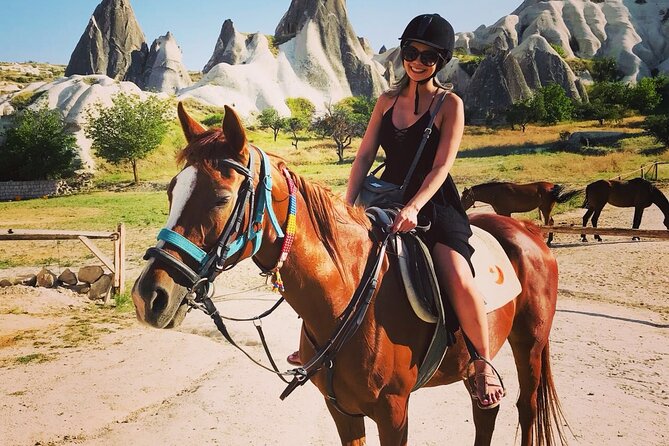 Sunset Horse Back Riding tour - Scenic peaks, caves, and the sunset stop
