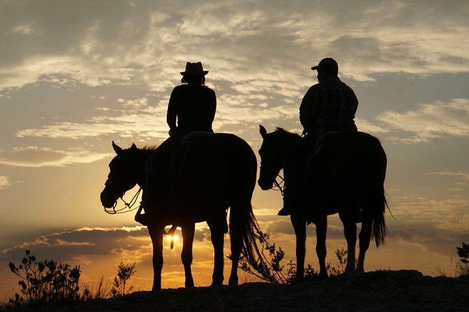 Sunset Horseback Riding Tour Through San Miguel de Allende - From the Parroquia to the evening streets