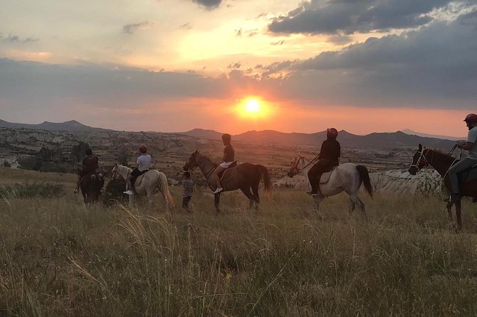 Sunset Horsebackriding-Tour through the Valleys of Cappadocia - Why horseback is a good way to see Cappadocia