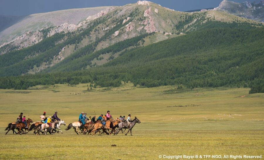 Terelj National Park: Tour with horse riding and hiking - Aryabala Temple and the short hike