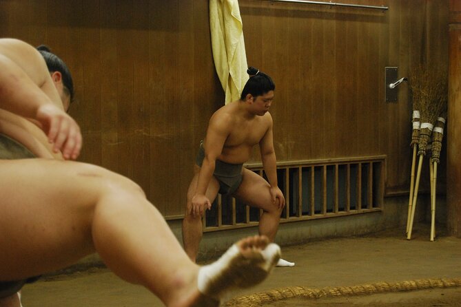 Tokyo: Sumo Morning Practice -Stable Visit Tour with a Guide - Inside the stable: an hour of serious work